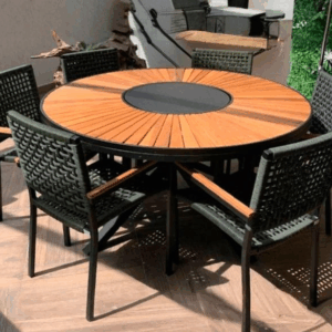 Cadeira Recreio com braço detalhe em madeira